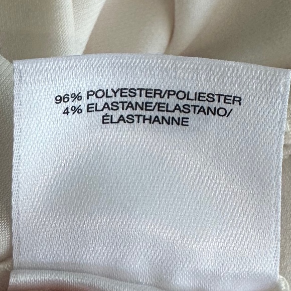 Anne Klein Triple Pleat V-Neck Sleeveless Top/Shell White Neutral Size 2X NWT - Picture 12 of 15